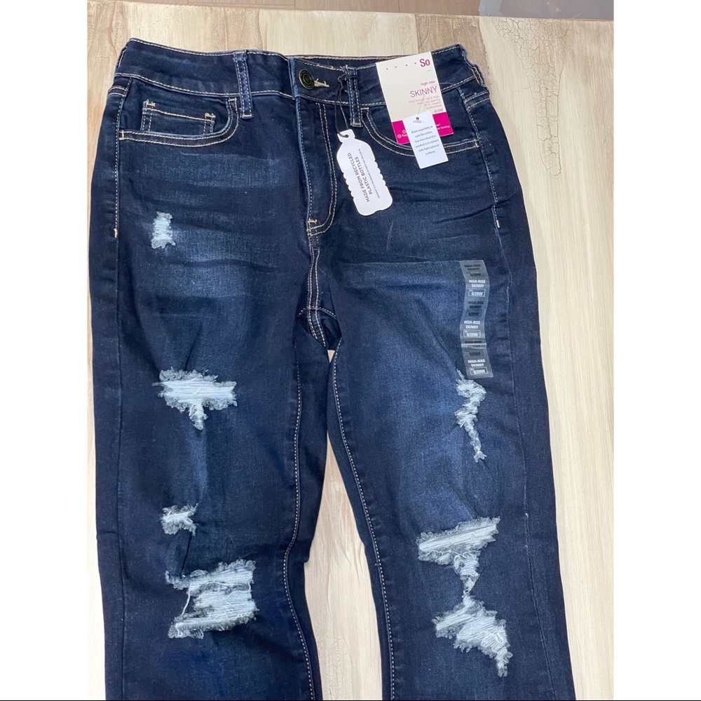 NWT SO High Rise Skinny Jeans Juniors Size 9 Dark Blue Distressed - Picture 4 of 5